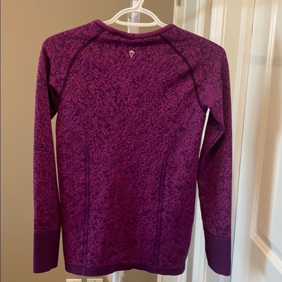 Ivivva long sleeve - Picture 2 of 3